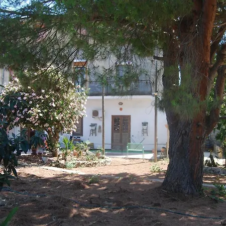 Piccoledonne Villaggio Mosè