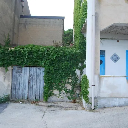 Holiday home Piccoledonne *